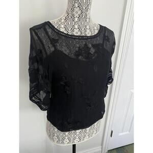 Vintage Anne Carson 100% silk floral embroidered black top size small
